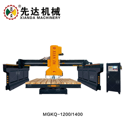 Machine de coupe de blocs de quatre colonnes pour couper des dalles épaisses et des pavés