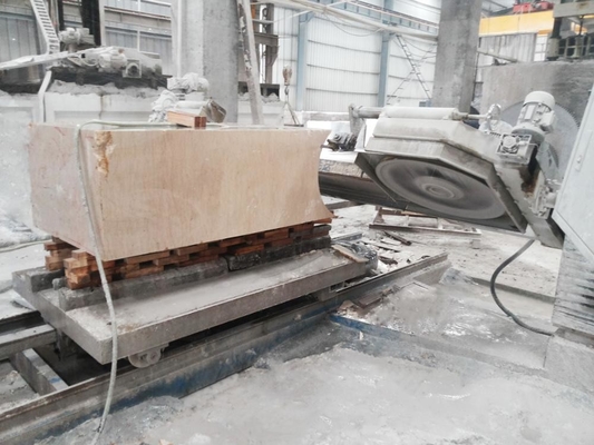 Machine à profiler les colonnes CNC Machine à couper les dalles de pierre circulaire