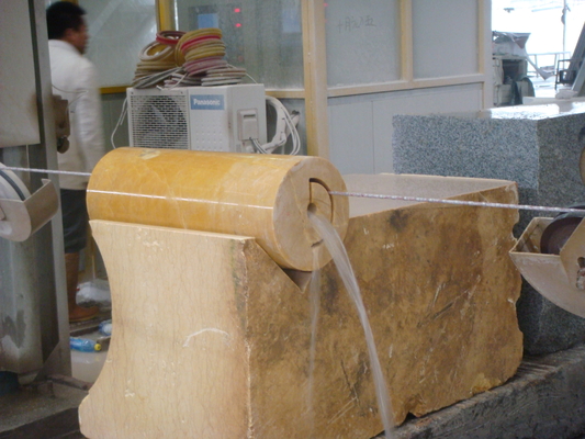 Outil de coupe de pierre à sciage à fil de diamant à 4 axes avec commande CNC