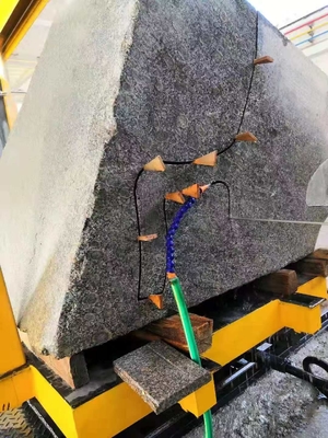 5 axes CNC machine à coudre en fil diamanté pour différentes formes de marbre ou de granit et de formes 3D