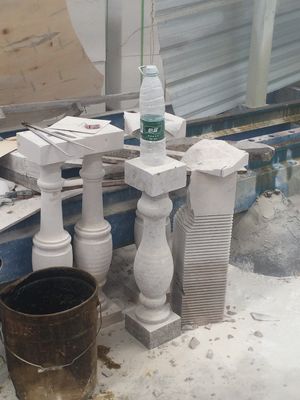 Machine de profilage de colonne de précision avec force de coupe, grande capacité, faible bruit