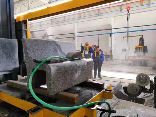 Excellente précision 5 axes CNC machine à scie à fil diamanté pour les formes 3D