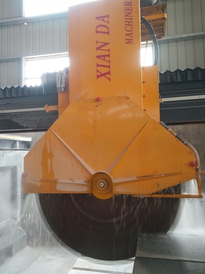 Machine de découpe de blocs à vitesse moyenne (type de planche à roulettes)