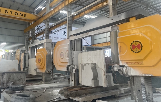 5 axes CNC machine à scie à fil de diamant pour les formes 3D de granit et de marbre