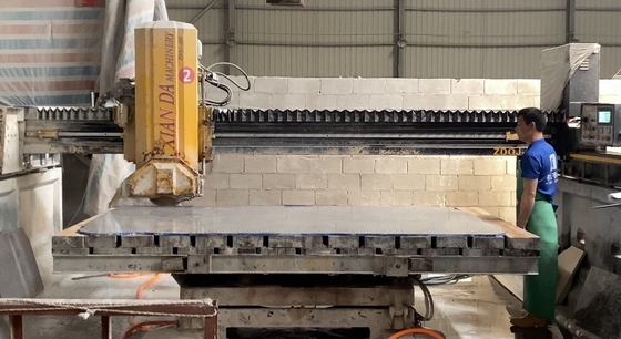 Machine automatique de coupe de pont avec système de sécurité alimentation en courant alternatif et diamètre de lame 2200-2800 mm