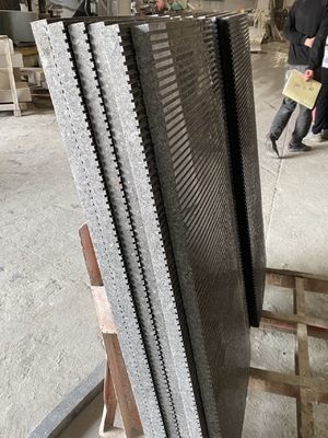 5100 kg Machine de coupe de pont avec mouvement automatique de la table 15m3/h Consommation d'eau