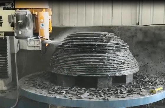 Machine de profilage de colonne métallique de précision avec une puissance de 12,5 kW / vitesse bas niveau de bruit