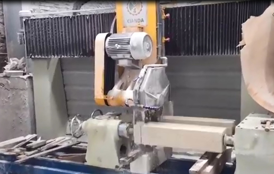 PLC/CNC Structure simple Deux pièces de la machine de coupe de colonne de baluster