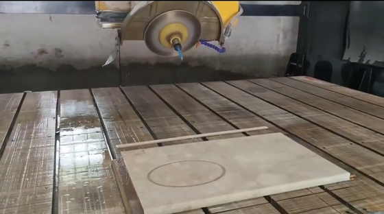 Machine de coupe de pont à commande numérique à 5 axes avec fonction de mémoire pour éteindre le courant