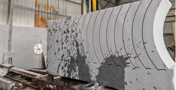 Machine à coudre à base de fil de diamant CNC pour les plaques de pierre circulaires, les colonnes, les lettres numériques et les autres formes sphériques