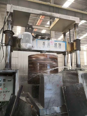 Machine de découpe de pierre à grille à quatre cylindres à haute efficacité pour la dalle de colonne