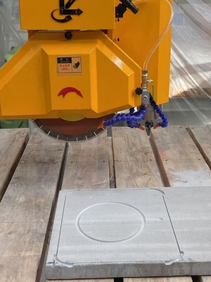 Machine à découper les ponts CNC personnalisable pour des formes spéciales