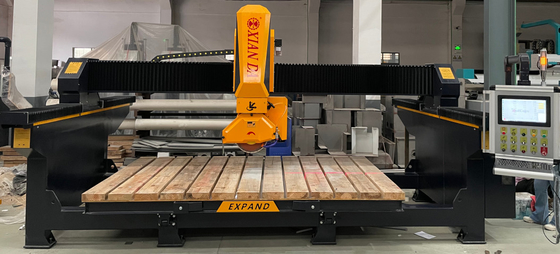 Machine de découpe de scies à pont Xianda pour le mouvement automatique de la table de profilage