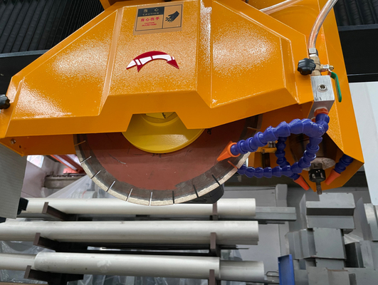 Machine de découpe de scies à pont Xianda pour le mouvement automatique de la table de profilage