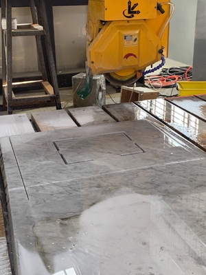Machine de découpe de scies à pont Xianda pour le mouvement automatique de la table de profilage