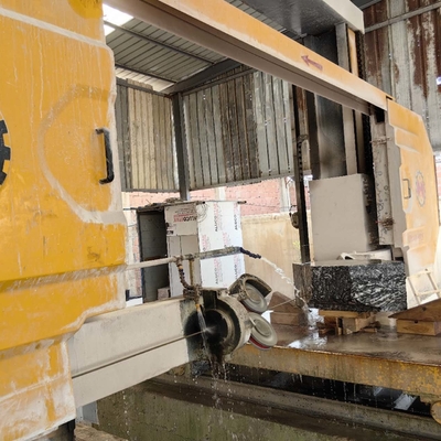 Machine à couper la pierre à 4 axes, rapide et facile à utiliser
