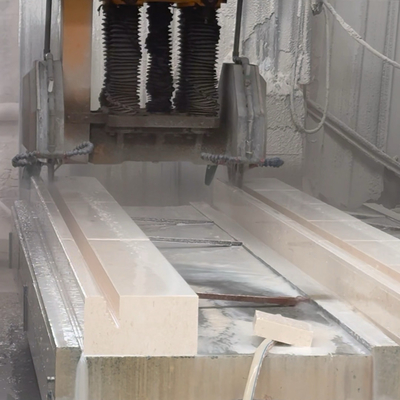 Machine de découpe et de fraisage linéaire à double poutre à haute performance pour la fabrication de formes spéciales à grande échelle
