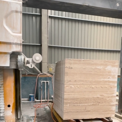 Puissante machine à scie à fil de diamant CNC pour une coupe précise et rapide