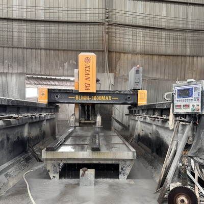 Machine de découpe de profilés de pierre Diamension avec une haute précision de coupe et une automatisation automatique