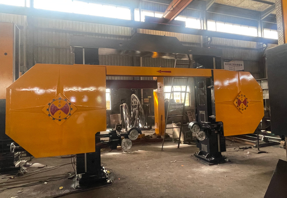 Machine de découpe de fil de diamant CNC compacte à axe rotatif à 360° pour la découpe de matériaux précis