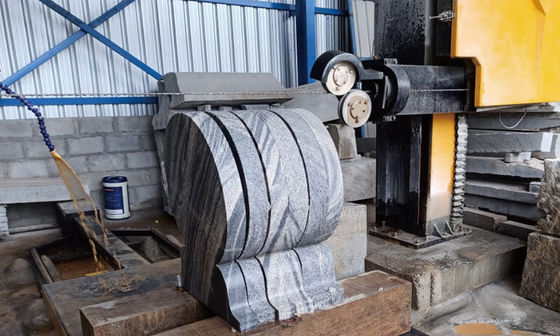 Machine de découpe de fil de diamant pour le profilage des pierres tombales