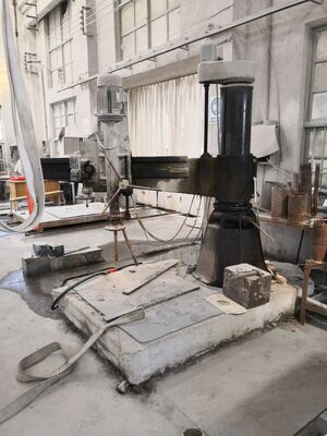 Perceuse pour Lanterne Funéraire en Pierre Tombale et Évier de Buanderie