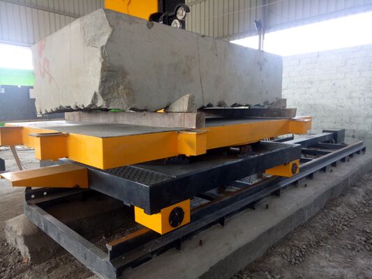 Machine de fixation CNC à sciage à fil diamanté avec table rotative à 360° pour les gros blocs de 1,5 M/1,8 M/2,1 M/2,2 M/3,5 M