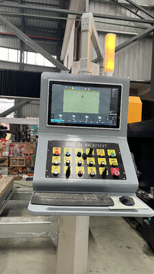 Scie à pont 5 axes pour pierre avec système italien DDX, lame de scie de 900 mm et précision de coupe de ±0,1 mm