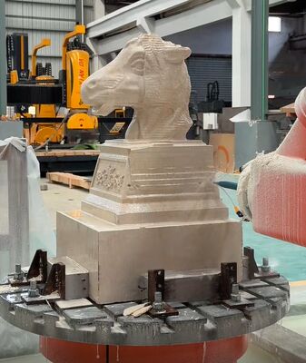 Machine de découpe de pierre robotisée CNC 6 axes avec contrôle interpolé et broche BT40 pour sculpture à grande échelle jusqu'à 3100 mm