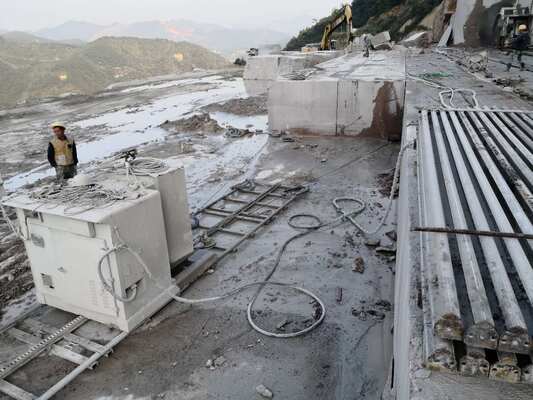 Machine de découpe de fil diamanté automatique à commande CNC pour la découpe de pierre de haute précision