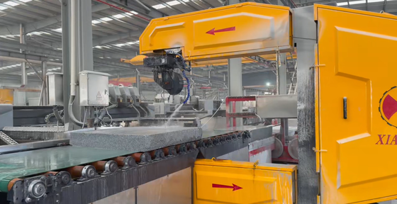 Machine de sciage à fil diamanté CNC vertical avec précision CNC 3 axes, travail indépendant à double table et protection de tension en temps réel