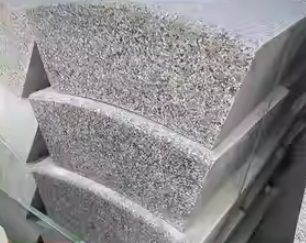 Machine de découpe de fil diamanté CNC verticale avec rotation à 360° pour la découpe de courbes de granit et de marbre | Puissance moteur de 7,5-15 kW et charge de banc de travail de 3+3 tonnes