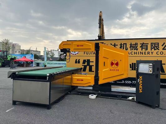 Scie à fil diamanté CNC verticale à axe A rotatif à 360° avec moteur principal à aimant permanent pour la découpe de pierre de 2300 mm