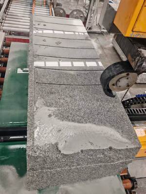 Machine de découpe automatique verticale CNC à fil diamanté pour le traitement du granit et du marbre