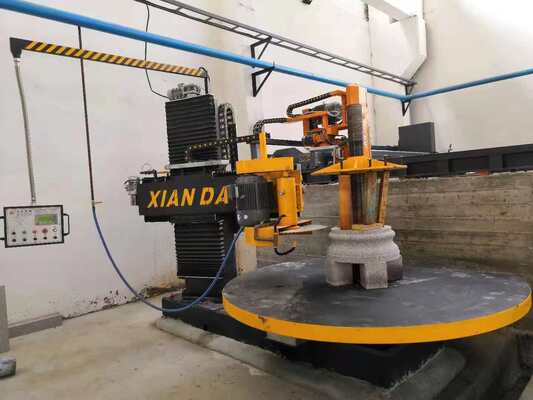 Machine de profilage de chapiteaux et de bases de colonnes en marbre et granit à commande par automate