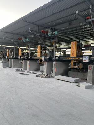 Machine à découper et à fraisage linéaire de type pont CNC pour le granit de marbre