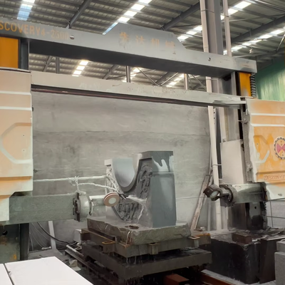 Découverte-4 Machine à coudre à fil de diamant CNC à 4 axes avec moteur à aimants permanents de 15 kW pour la découpe de pierre de 2000*2300*1500 mm