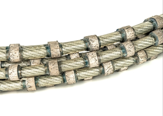 Le habillage de bloc de granit usine Diamond Wire Cutting Rope 11mm 40 perles par mètre