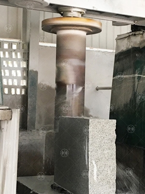 Découpeuse à quatre cylindres de pierre de portique pour des dalles de granit de dalle de colonne